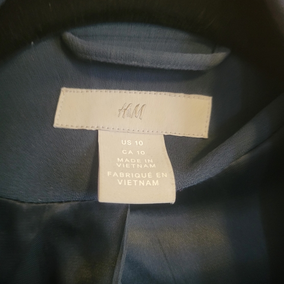 H&M suit jacket - Picture 2 of 3